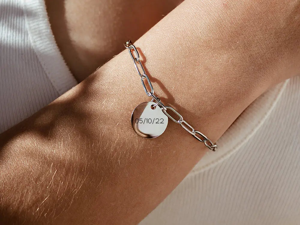 Pulsera personalizada. Pulsera plateada. Pulsera huella dactilar. Pulsera inicial. Pulsera nombre. Regalos personalizados. Regalo San Valentín.