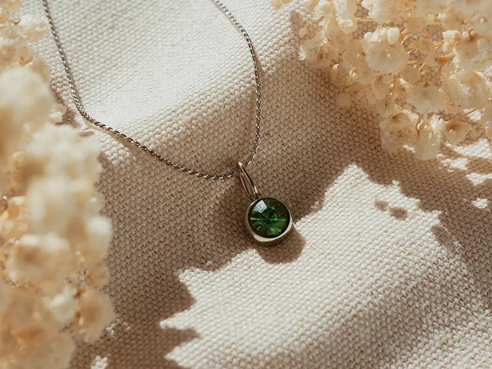 Collar acero inoxidable. Collar meses del año. Colgante acero inoxidable. Regalos de San Valentín. Detalles para bodas.