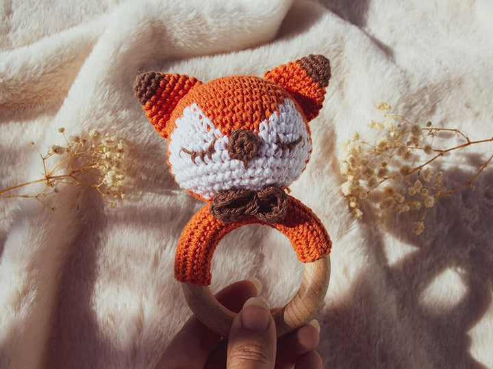 Sonajero de crochet Zorrito. Detalles personalizados. Detalles hechos a mano para bebé. Sonajero personalizado crochet. Sonajero animalitos. Sonajero sensorial.