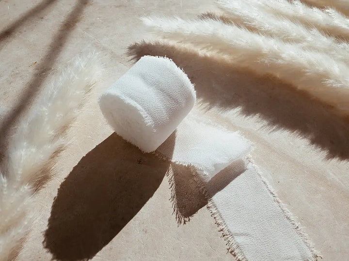 Cintas de seda de colores. Ideales para regalos de bodas o invitaciones.