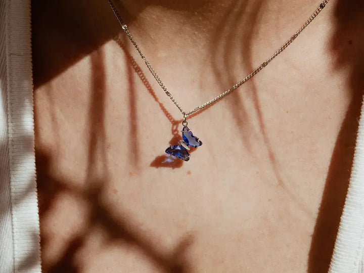 Collar mariposa de colores. Collar mariposa. Colgante mariposa. Collar acero inoxidable. Ideas de regalo. Regalo San Valentín.