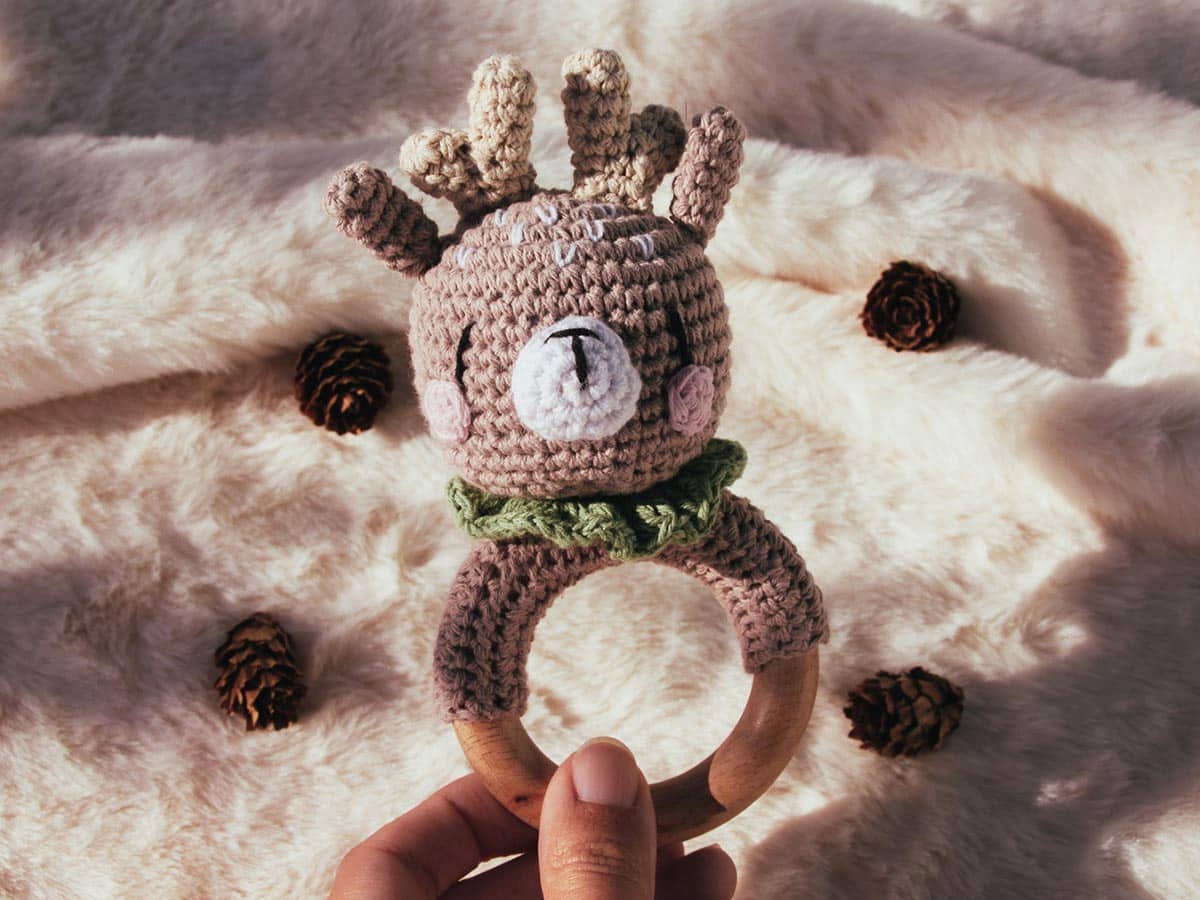 Sonajero crochet Reno Plano Detalle