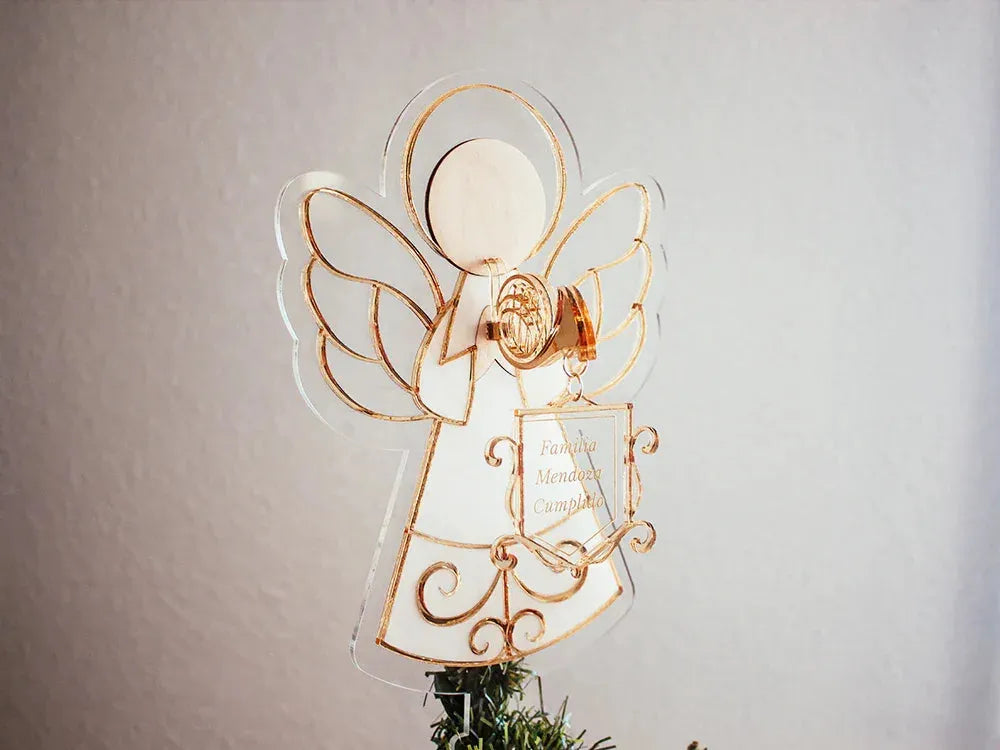 Adorno Ángel Navidad Dorado Personalizado plano detalle de la trompeta
