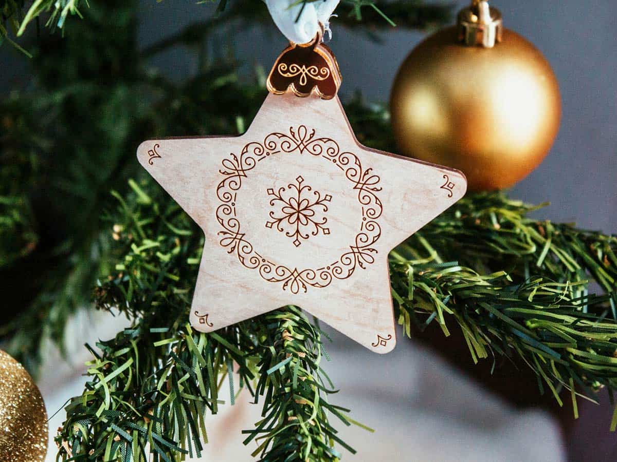 Adorno Estrella Navidad Personalizado Parte trasera colgada del árbol