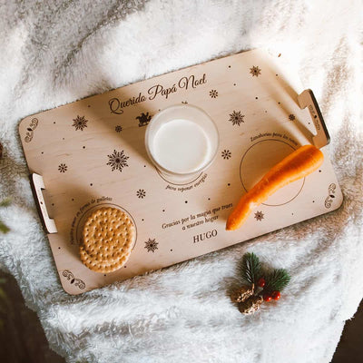Bandeja Papá Noel personalizada con zanahorias, leche y galletas