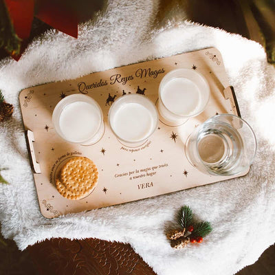 Bandeja Reyes Magos personalizada con agua, leche y galletas
