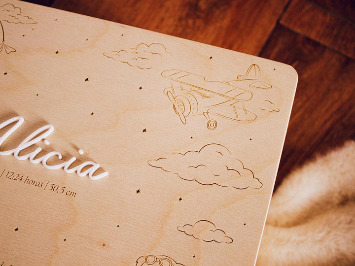 Caja nacimiento personalizada plano detalle avioneta