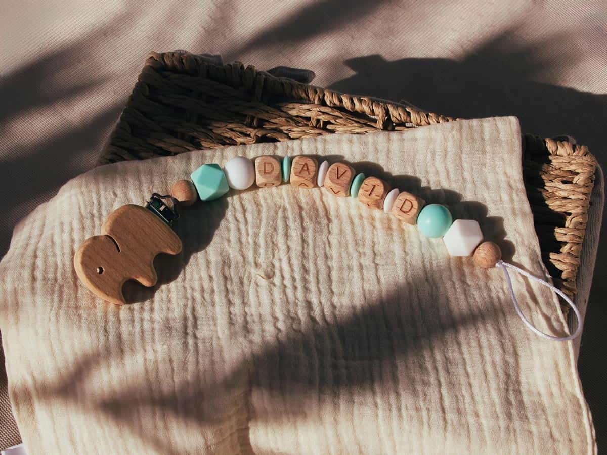 Chupetero de Madera Personalizado Elefante