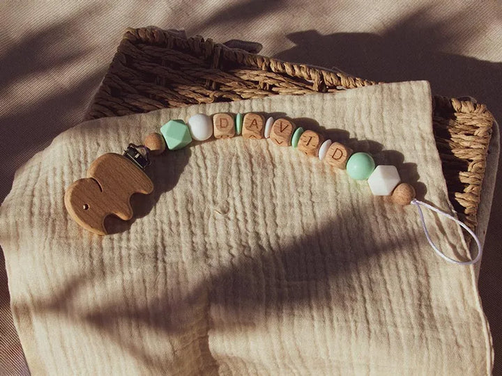 Chupetero de Madera Personalizado Elefante