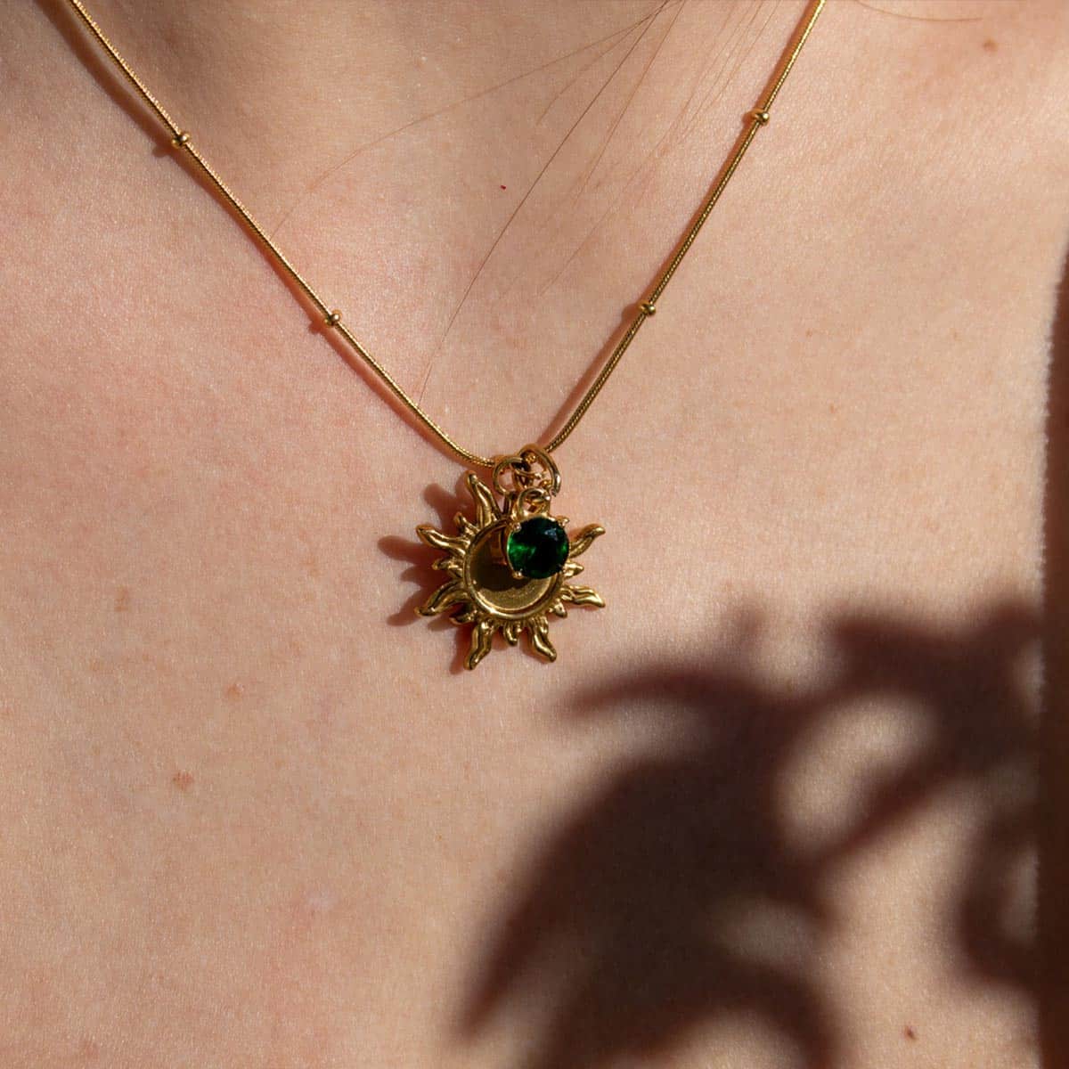 Collar Brillo Eterno Oro Verde Esmeralda