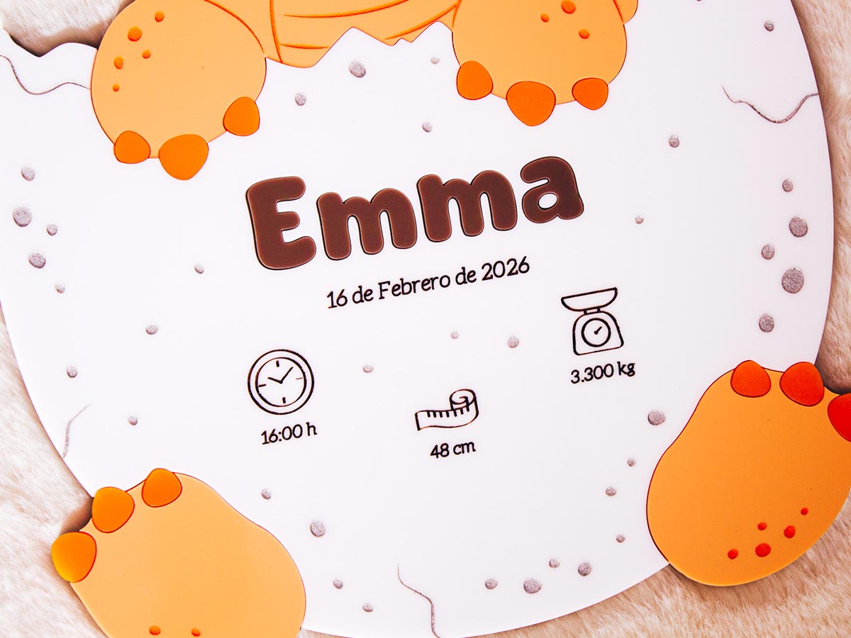 Natalicio dinosaurio personalizado bebé datos de nacimiento de cerca