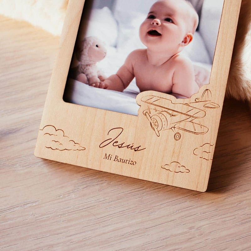 Portafotos bautizo personalizados diseño nubes de cerca