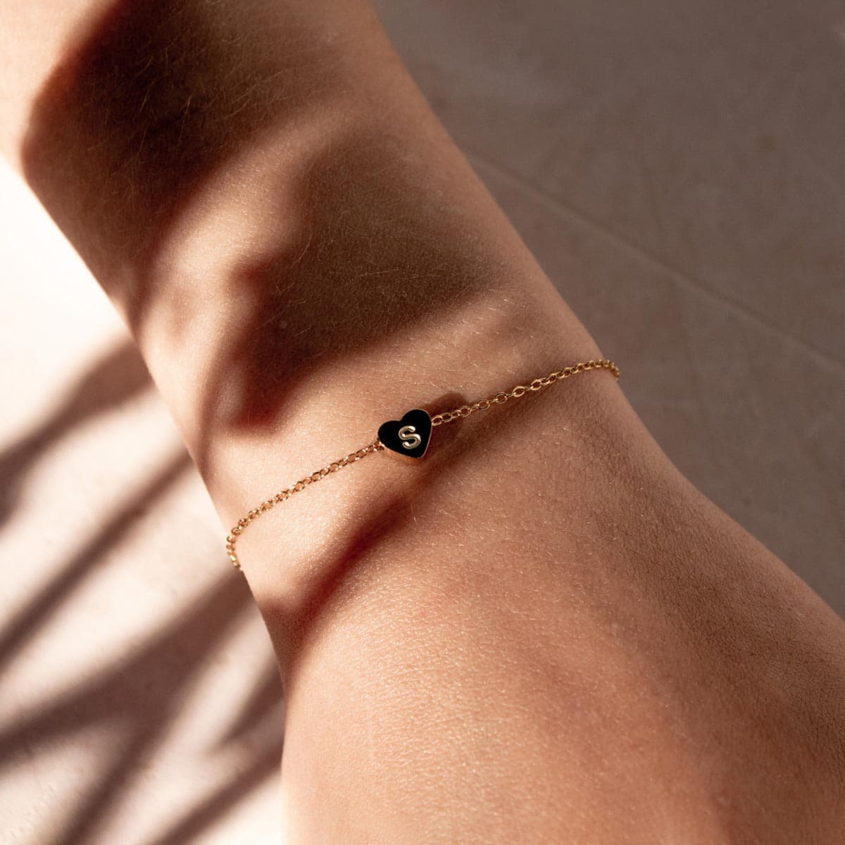 Pulsera Latido Oro Letra S