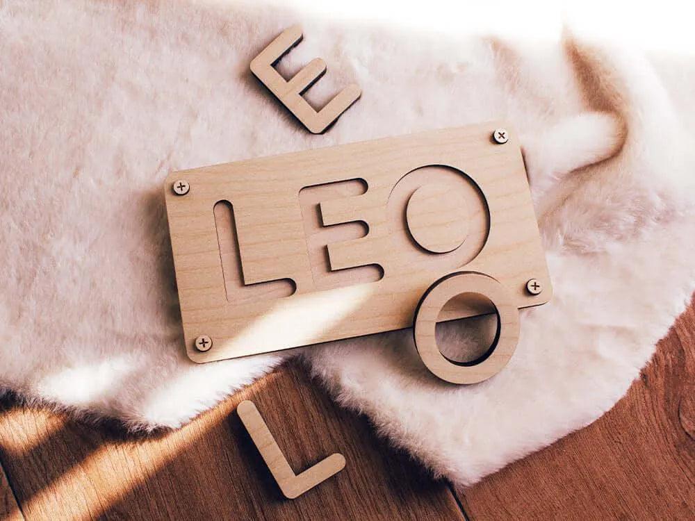 Puzzle Nombre Madera Montessori Personalizado en Mayúsculas desmontado